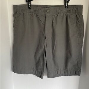 Eddie Bauer Men's grey Flat Front Shorts size XL